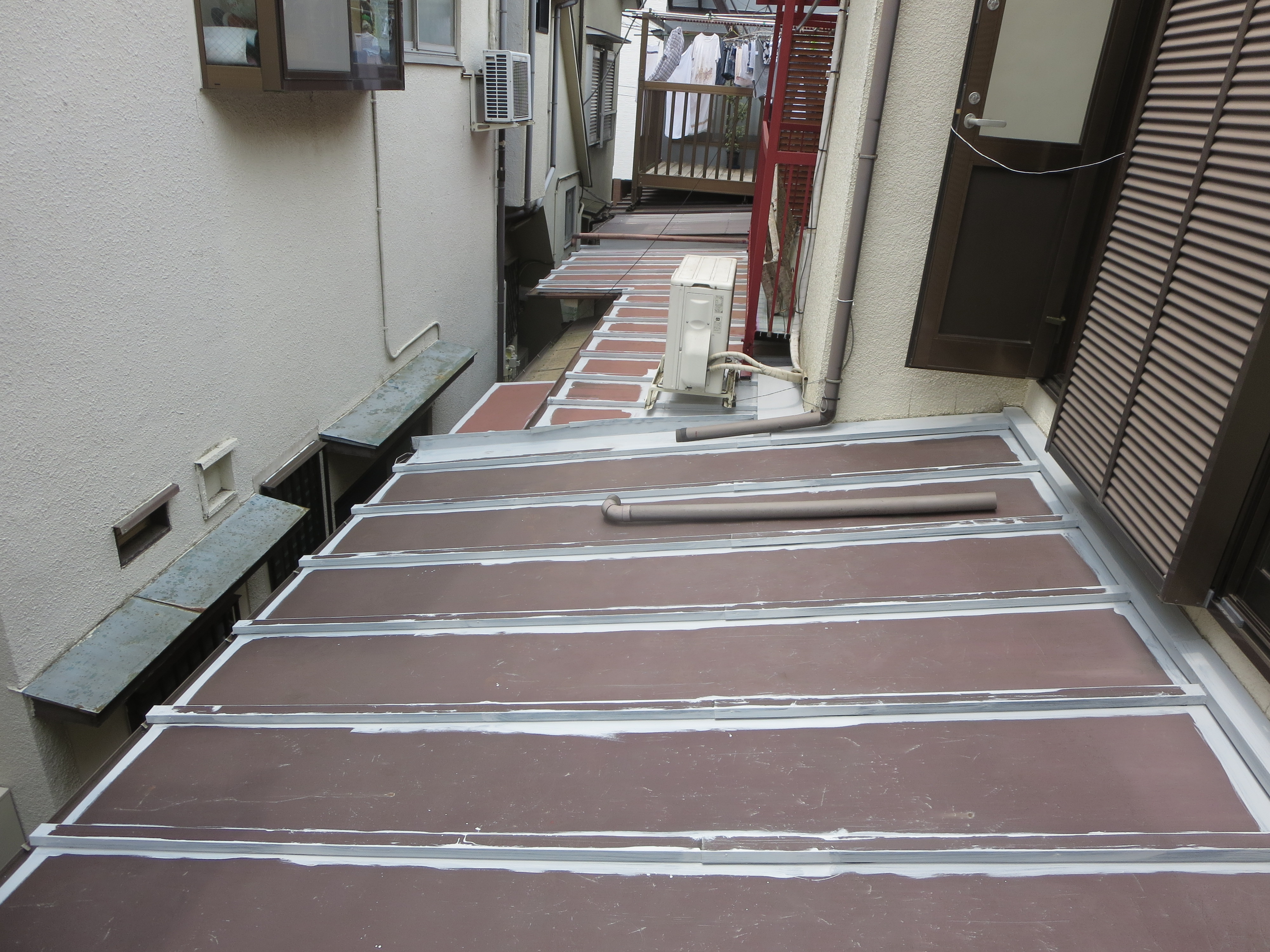 東京都北区 屋根塗装工事 施工中